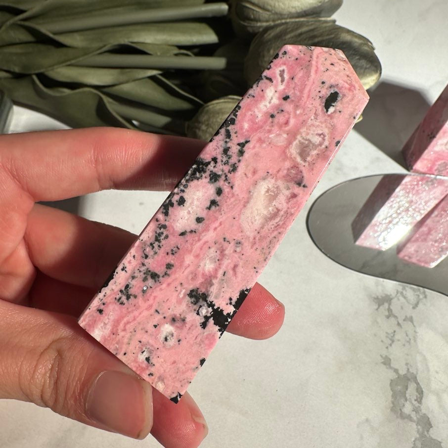 Peruvian Rhodonite Towers – zaiencrystal.com